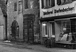 Geißenmarkt 1 bis 5, alte Schranne, Diefenbacher