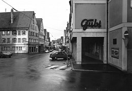 Gubi mit Blick auf die Marktstraße