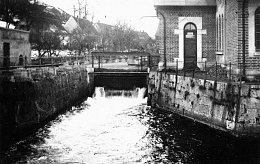 Wehr mit Pumpenhaus an Spitalmühle