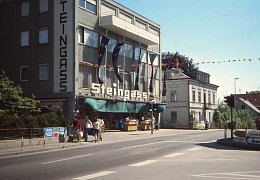 Neu erbauter Steingass in voller Pracht