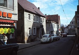 Abgebrannter Dachstuhl der Zoohandlung