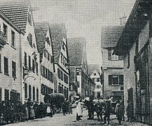 Szene in der Hohen Gasse beim Gasthaus Adler