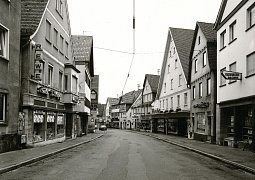 Die leere mittlere Marktstraße