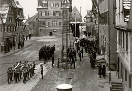 Flaggenhissung zum Tag der "Deutschen Polizei"