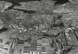 Schrägluftaufnahme gesamtes Giengen von 1968