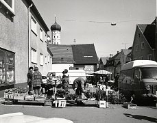Wochenmarktstände in der Kirchgasse