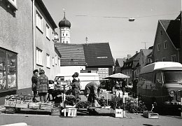 Wochenmarktstände in der Kirchgasse
