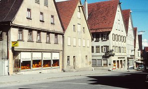Schöne Farbaufnahme von Süßmuth bis Wolff