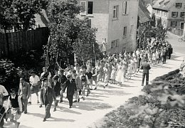 Kinderfestumzug Anfang Weinbergstraße